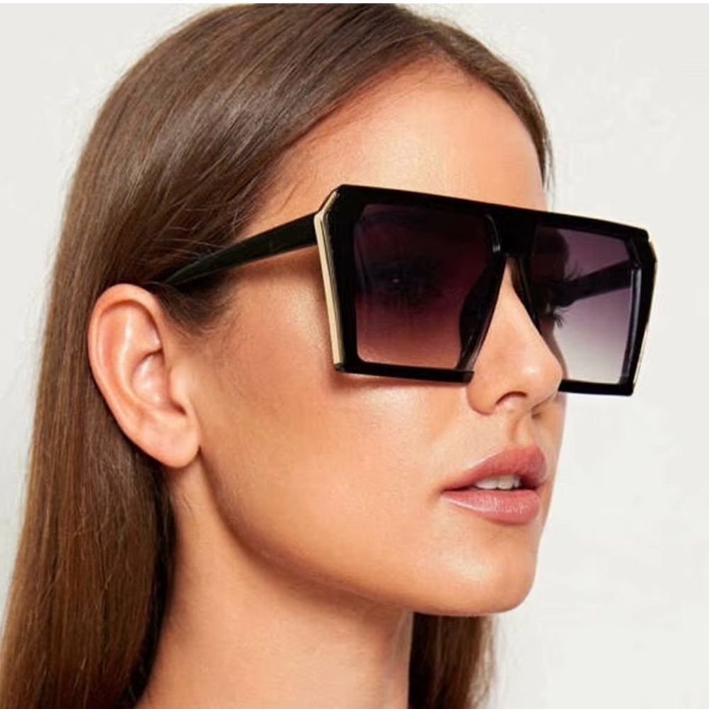 Unisex Black Oversized Geometric Sunglasses - Fashion Accessory